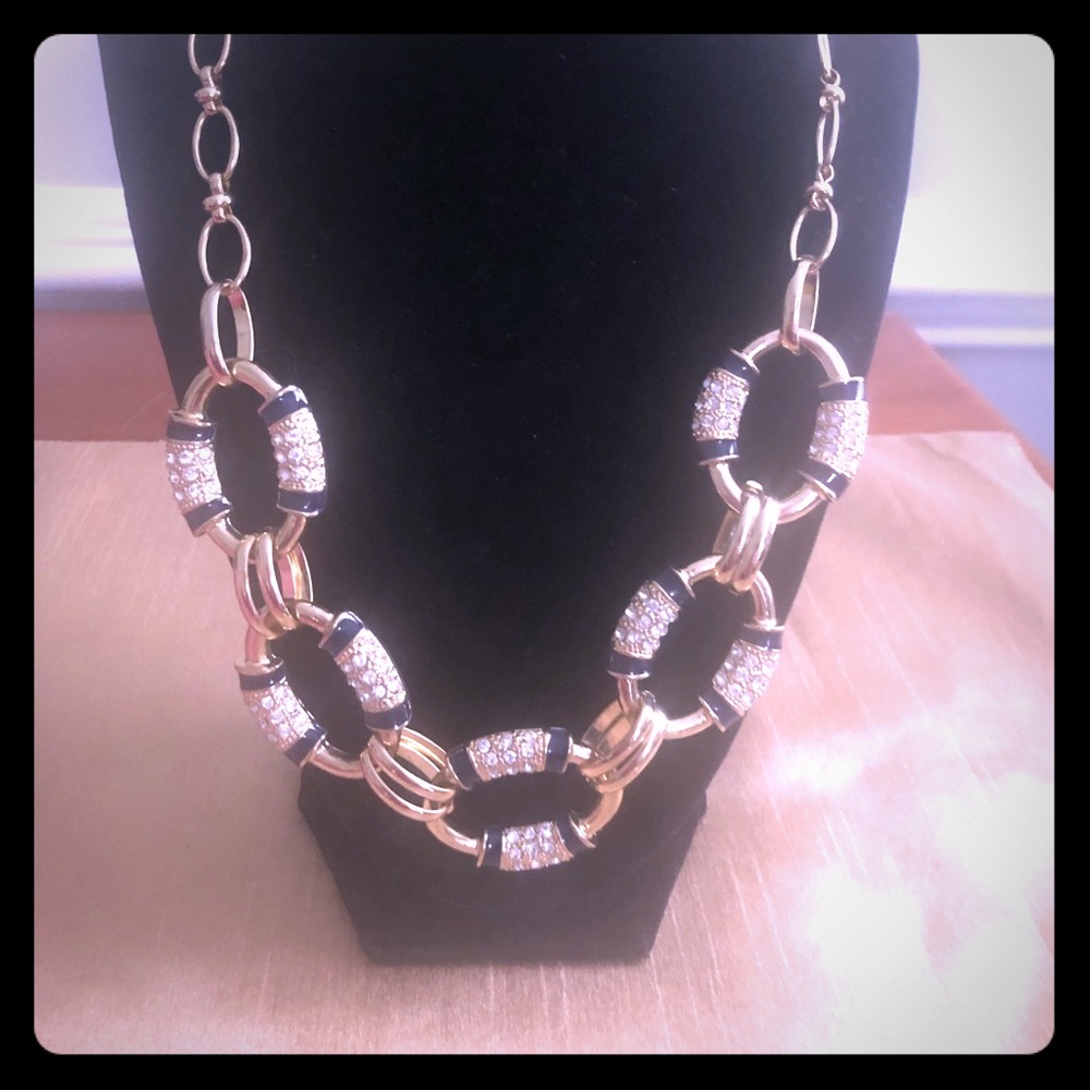 Banana Republic chunky necklace